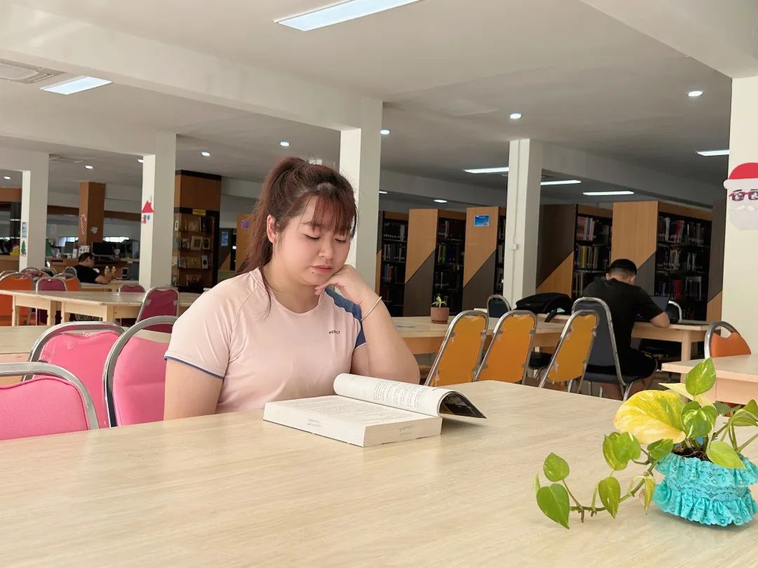 格乐大学70周年校庆 | 抗疫志愿者谢慧玲：在格乐去体验、去探索、去尝试